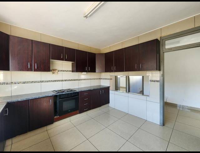 3 BEDROOM PROPERTY TO RENT IN OVERPORT